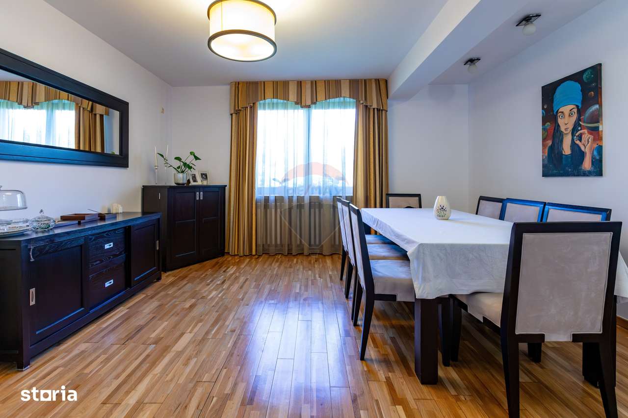 Vilă cu 7 camere de vânzare în zona Centrală Orașul  BUHUȘI - Imagine principală: 4/20