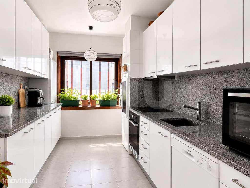 Apartamento T1, C/ Varandas e Piscina a 900m da Praia-20