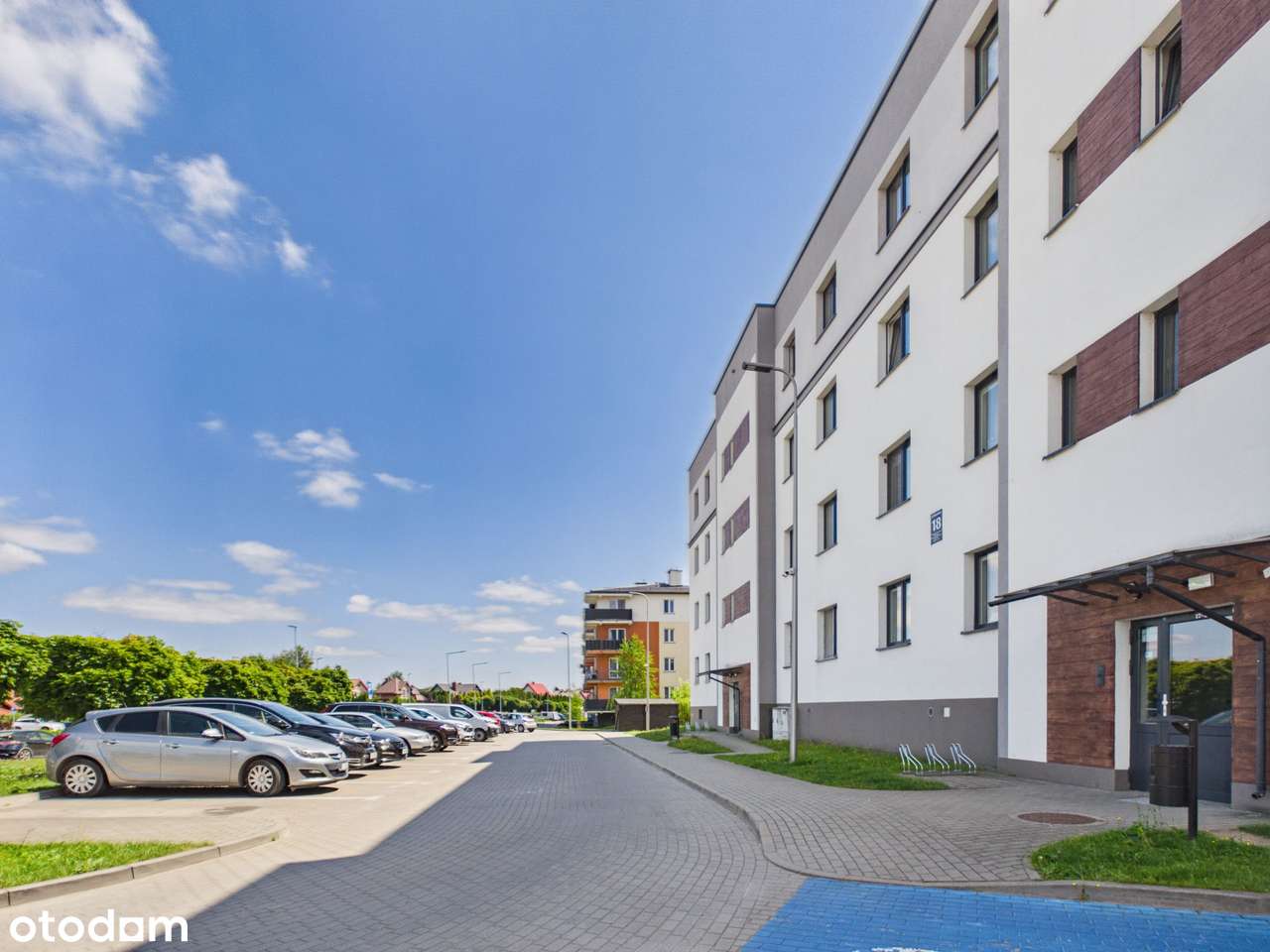 Trzypokojowe mieszkanie na Osiedlu Piastowskim-14