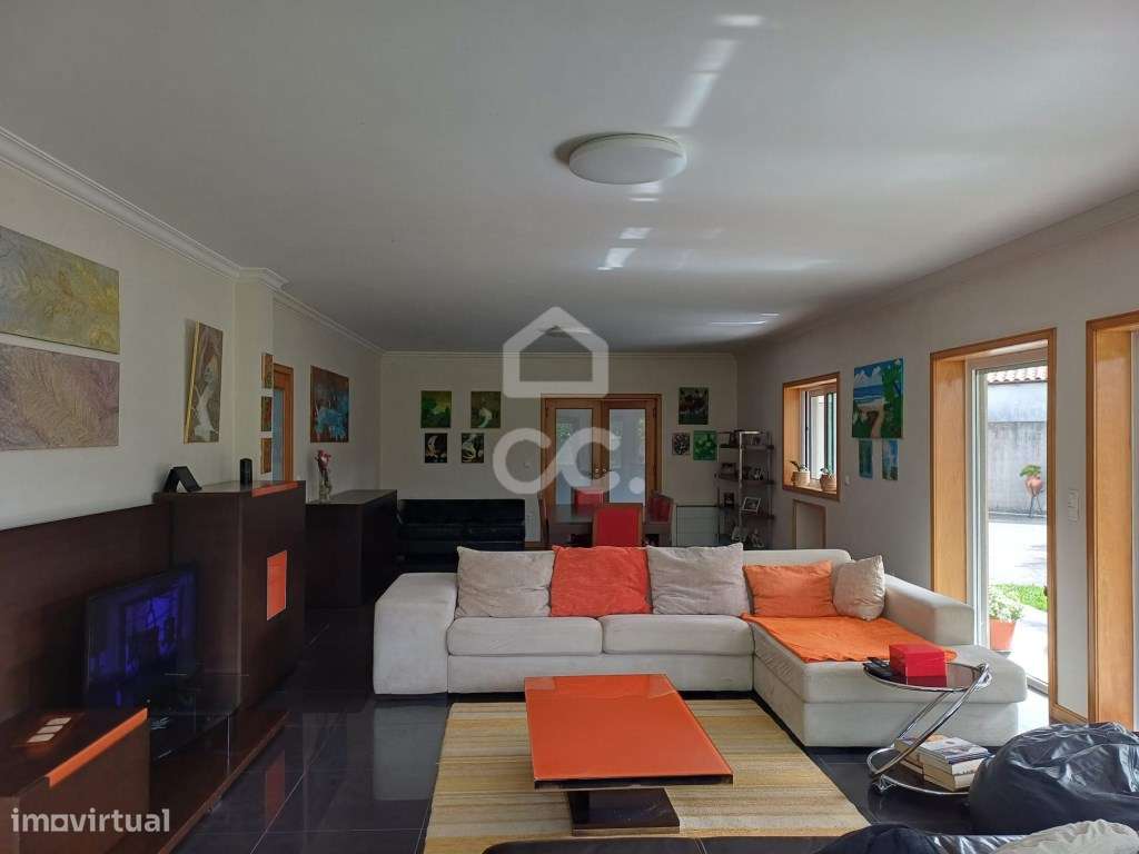 Moradia Térrea T4 em Palmeira, Santo Tirso-3