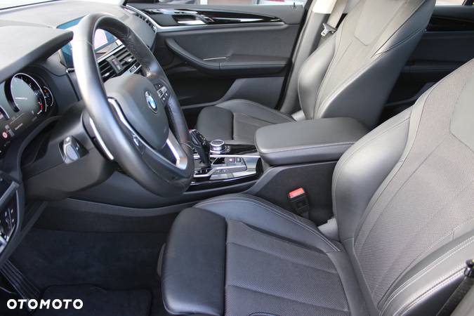 BMW X3 xDrive20i xLine sport - 13