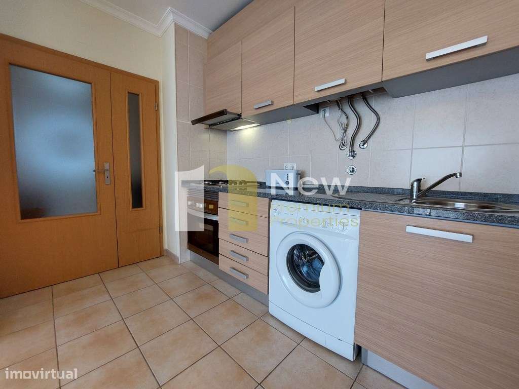 Apartamento T2 com Piscina em Armação de Pêra.-9