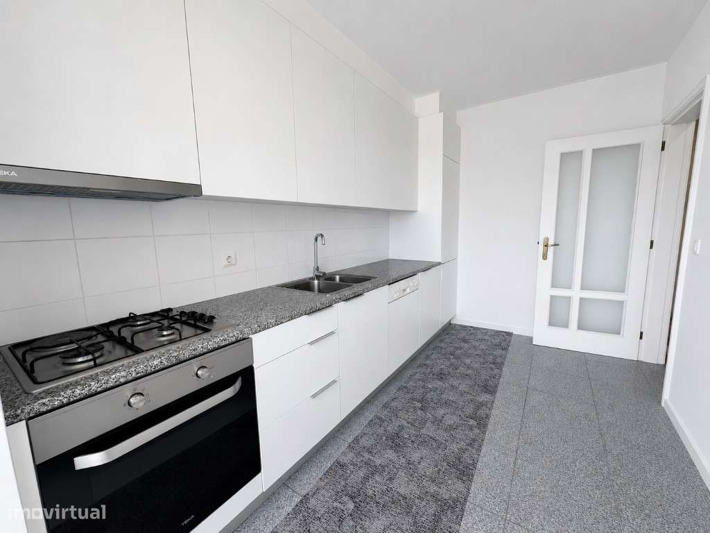 Apartamento T1 em Labruge - A Dois Passos da Praia com Vista Mar-6