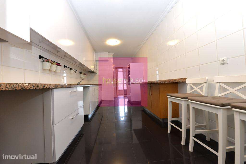 Apartamento T 4 Mobilado - Grande imagem: 5/14