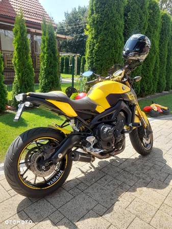 Yamaha MT - 2