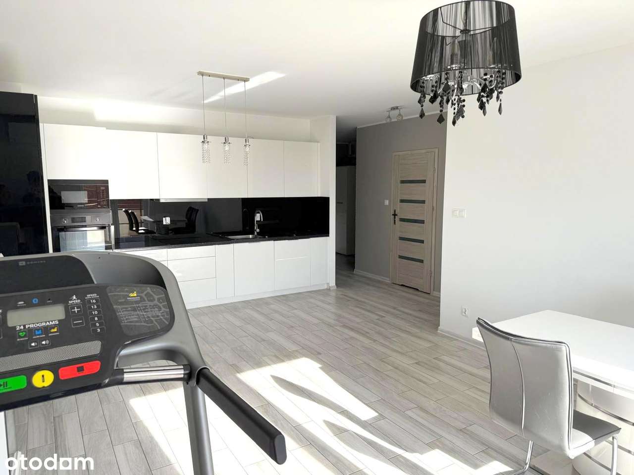 Duże i dwustronne • 4 pokoje • Przy terenach zielonych-2