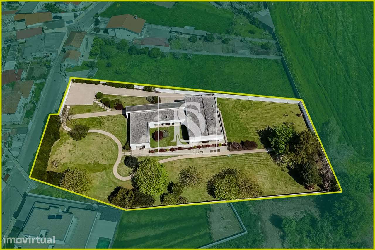 Moradia de Luxo, Térrea, c/ piscina interior aquecida, na Póvoa de Var - Grande imagem: 4/53