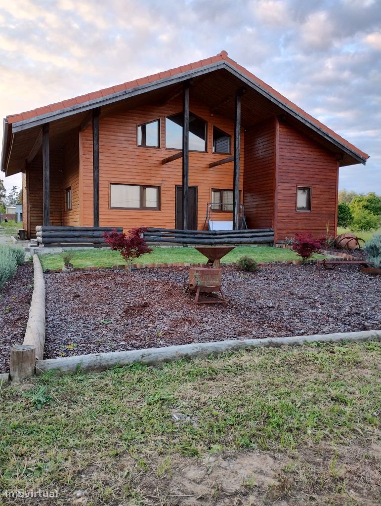 Casa Madeira T3 - Grande imagem: 1/26