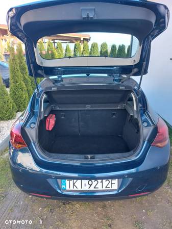 Opel Astra IV 1.3 CDTI Cosmo ecoFLEX - 8