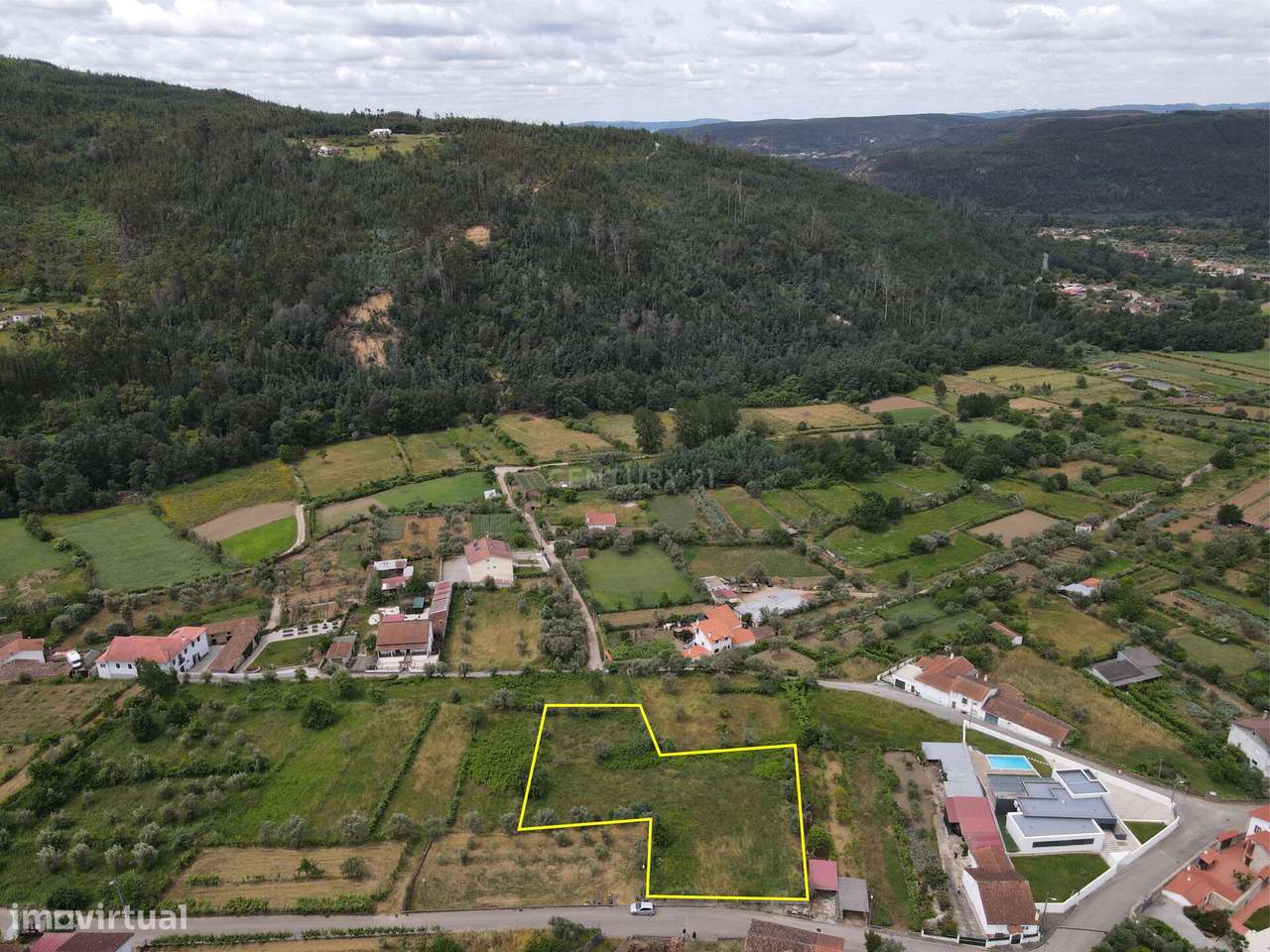 Terreno para construção com boas vistas numa localização sossegada jun - Grande imagem: 5/7