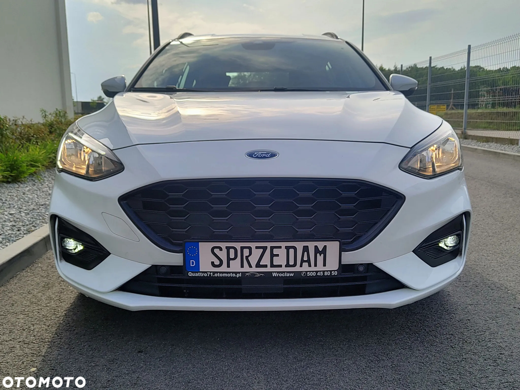 Ford Focus Turnier 1.5 EcoBlue Start-Stopp-System ST-LINE - 10