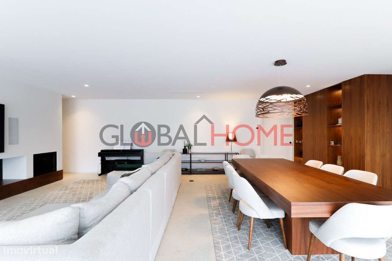 Moradia T5 com piscina na Quinta das Luzes-9