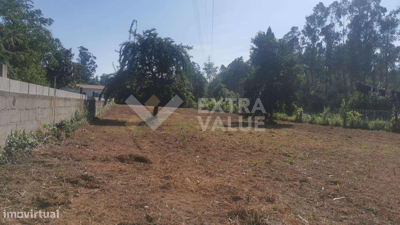 Terreno Para Construção  Venda em Cervães,Vila Verde-1