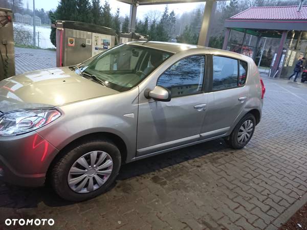 Dacia Sandero 1.6 Laureate - 3