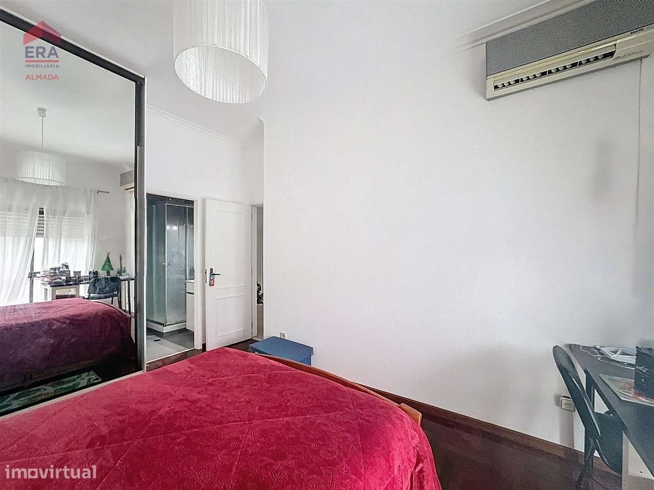 Apartamento T3 com 2 casas de banho e vista-12