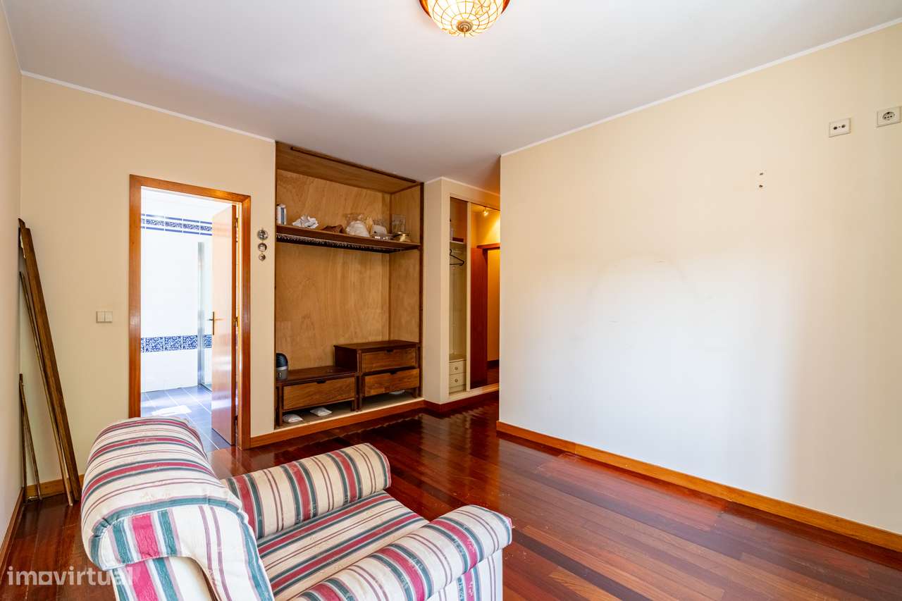 Magnifica Moradia T4 - Aldeamento privado com duas piscinas na Maia-27