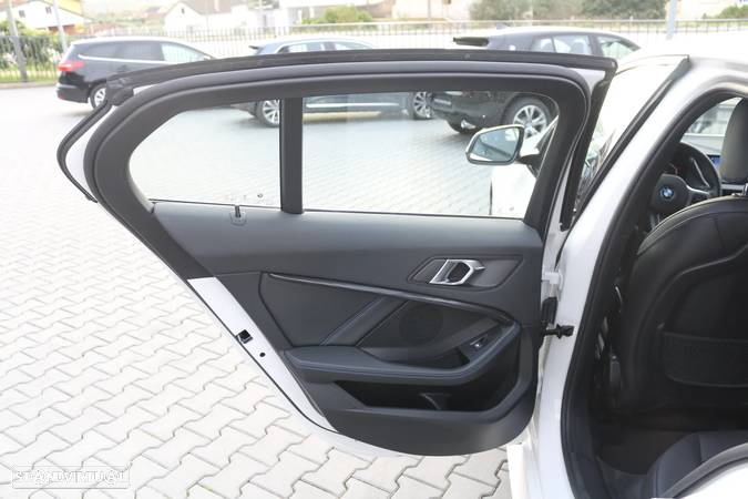 BMW 116 d Pack M Auto - 33