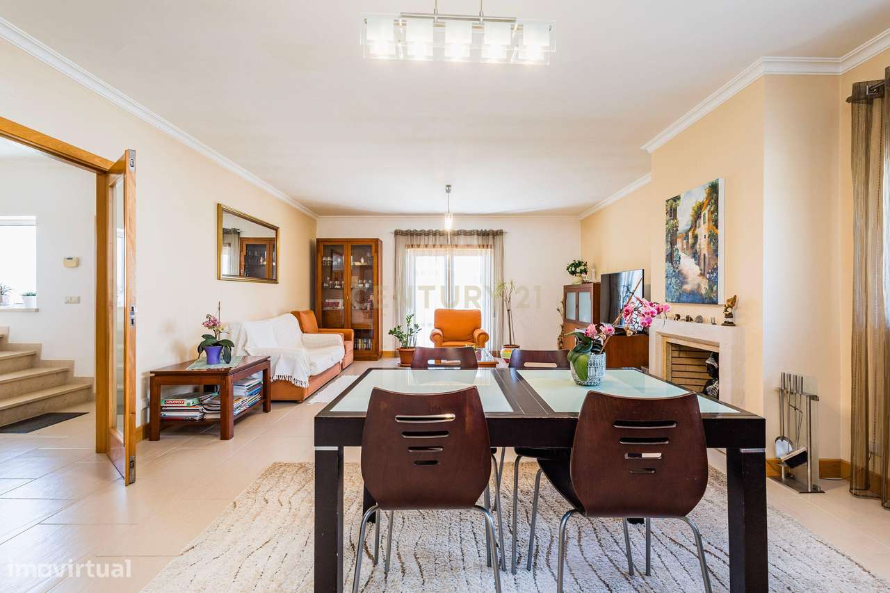 Moradia T5 na zona de Zambujo -Leiria - Grande imagem: 4/35