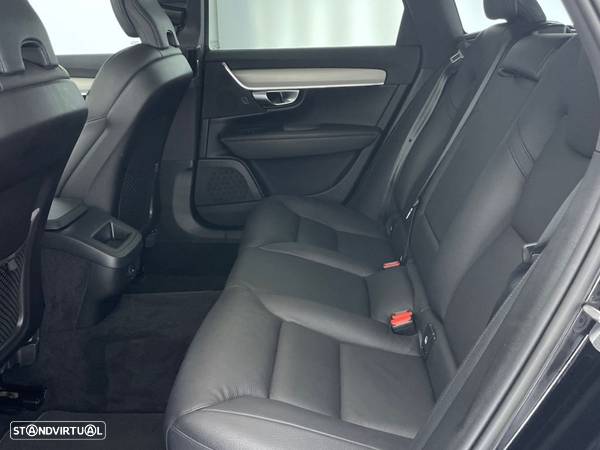 Volvo V90 2.0 B4 Momentum Plus Geartronic - 12