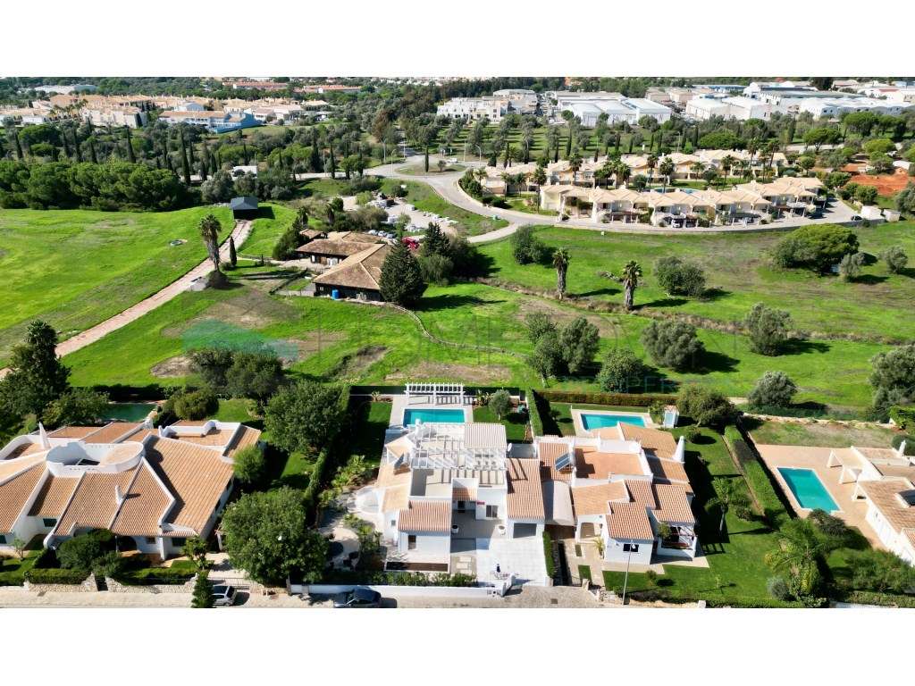 Casa Contemporânea de luxo V3 + 1 - Vilamoura - Grande imagem: 2/37