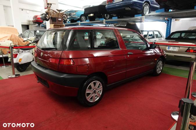 Alfa Romeo 145 1.6 L - 31