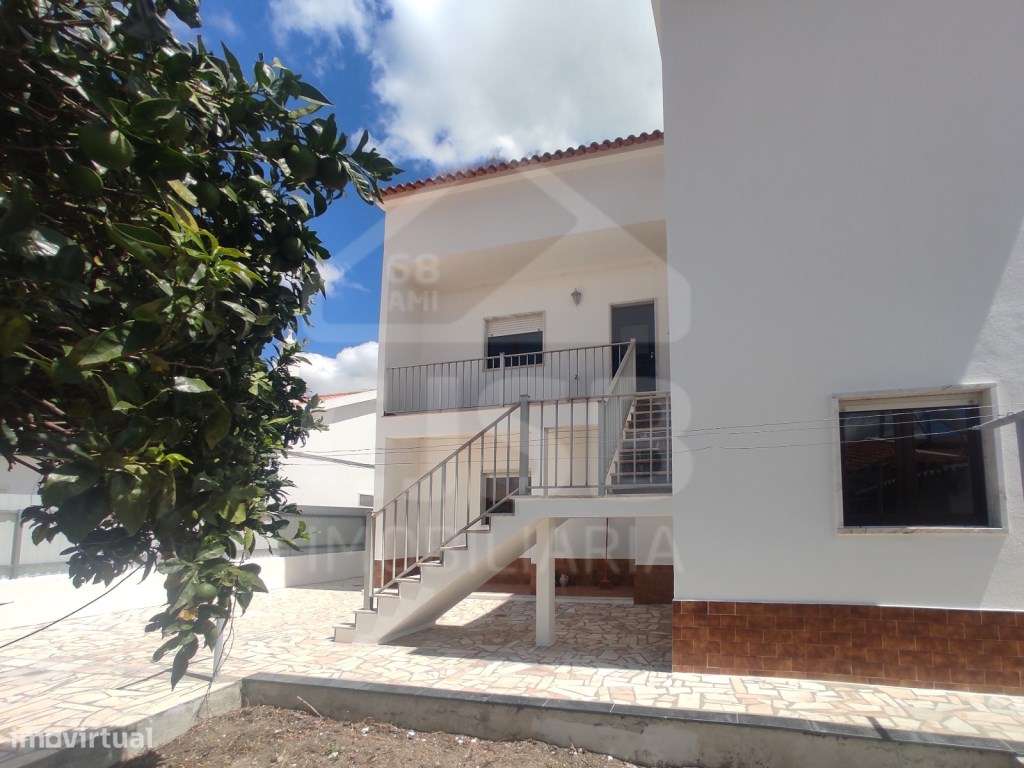 Moradia à Venda em Coruche - Valor Negociável-29