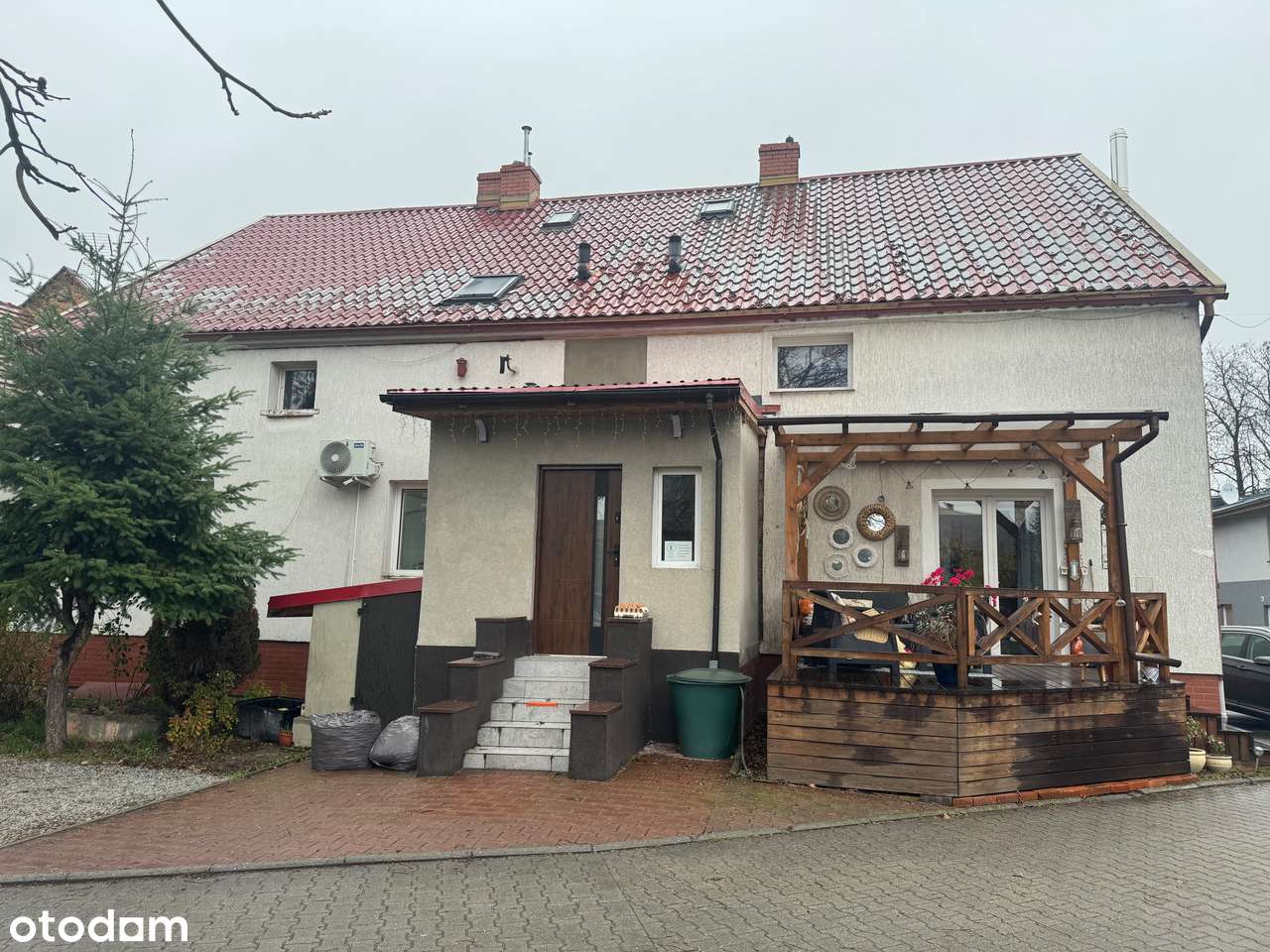 Mieszkanie w domu dwulokalowym-0