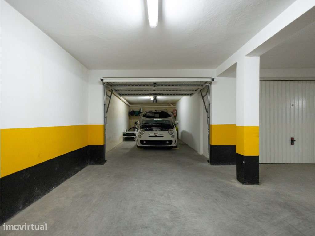 Apartamento T2!Terraço! Garagem!-7