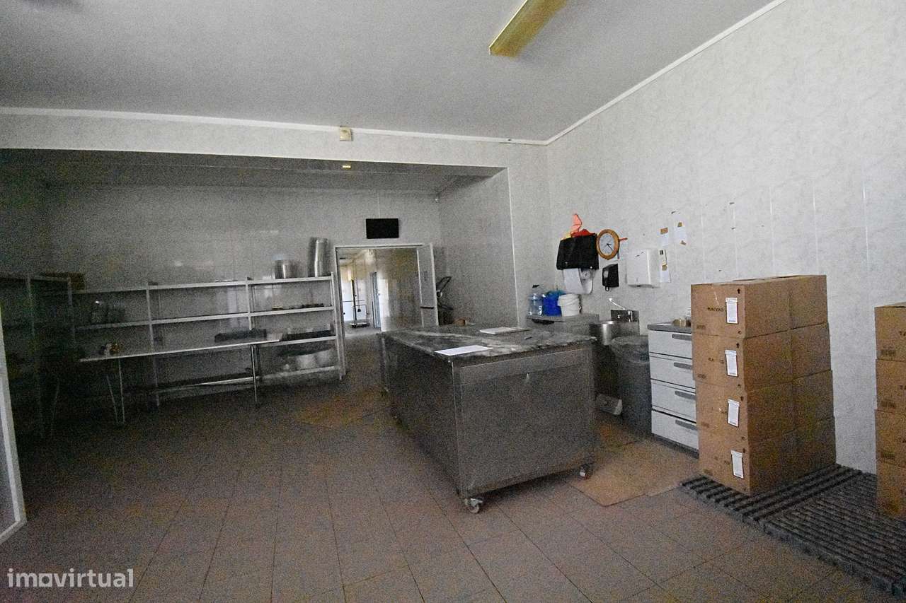 Fábrica em funcionamento para produção alimentar | Cacia, Aveiro-22