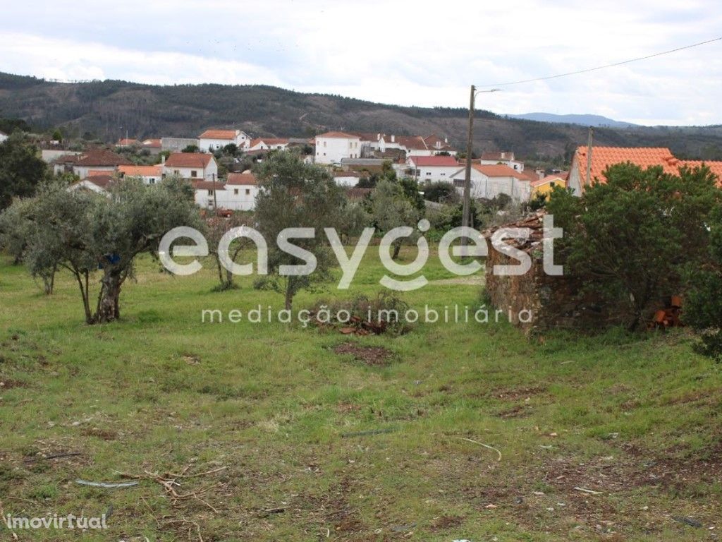 Terreno com 3080m2 de área localizado no Centro de Portugal