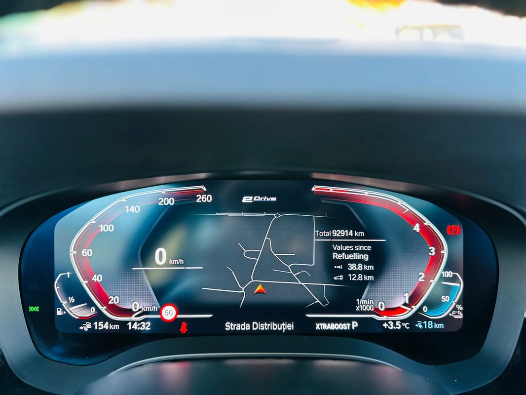 BMW Seria 5 530e xDrive Touring Aut. - 7