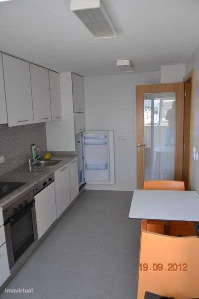 T1 ENORME frente a medicina dentária - paranhos Porto - Grande imagem: 5/12