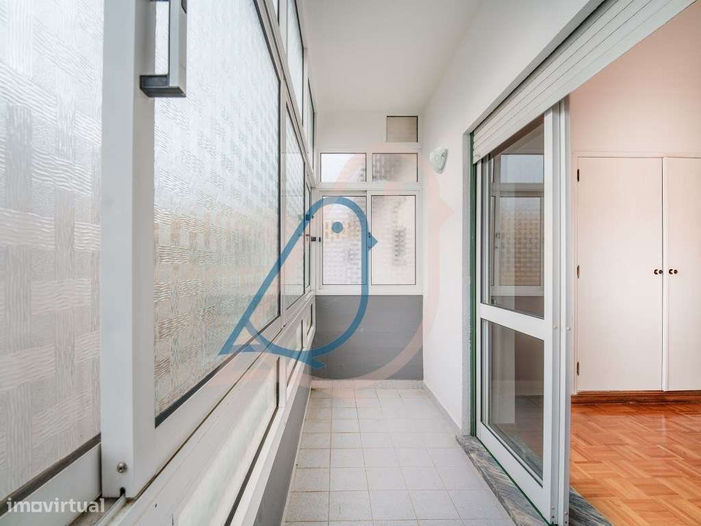 Apartamento T3 Centro de Fátima - Cozinha Equipada - Grande imagem: 5/21