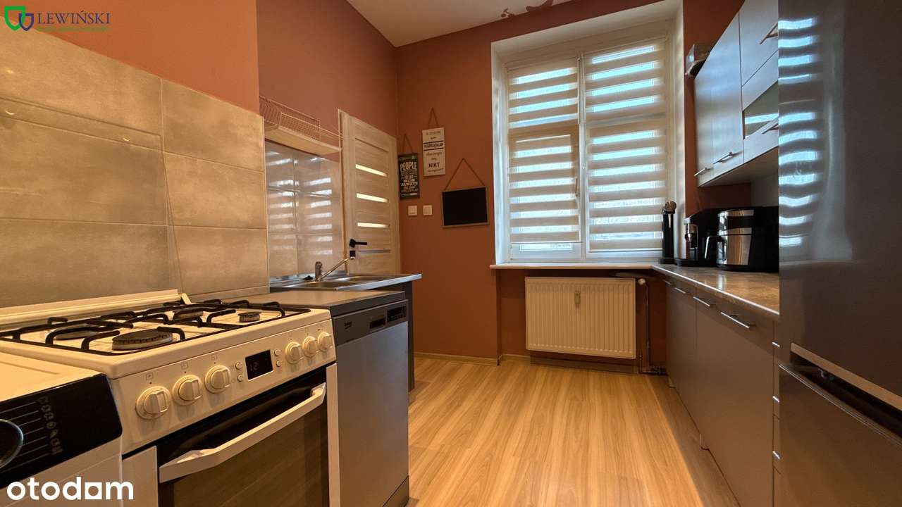 Przestronne 2-pokojowe mieszkanie w świetnej lokalizacji – Przy PKiW-9