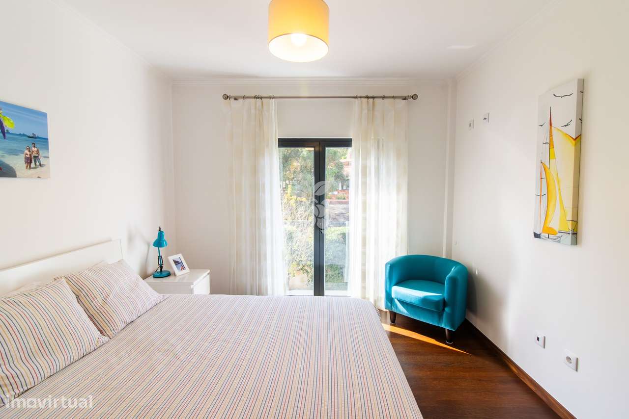 Apartamento T4 Duplex Costa da Guia-15