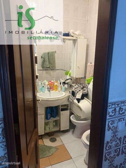 CONJUNTO DE DUAS MORADIAS PARA VENDA EM SETÚBAL (ZONA CENTRAL - (PRÓ-14