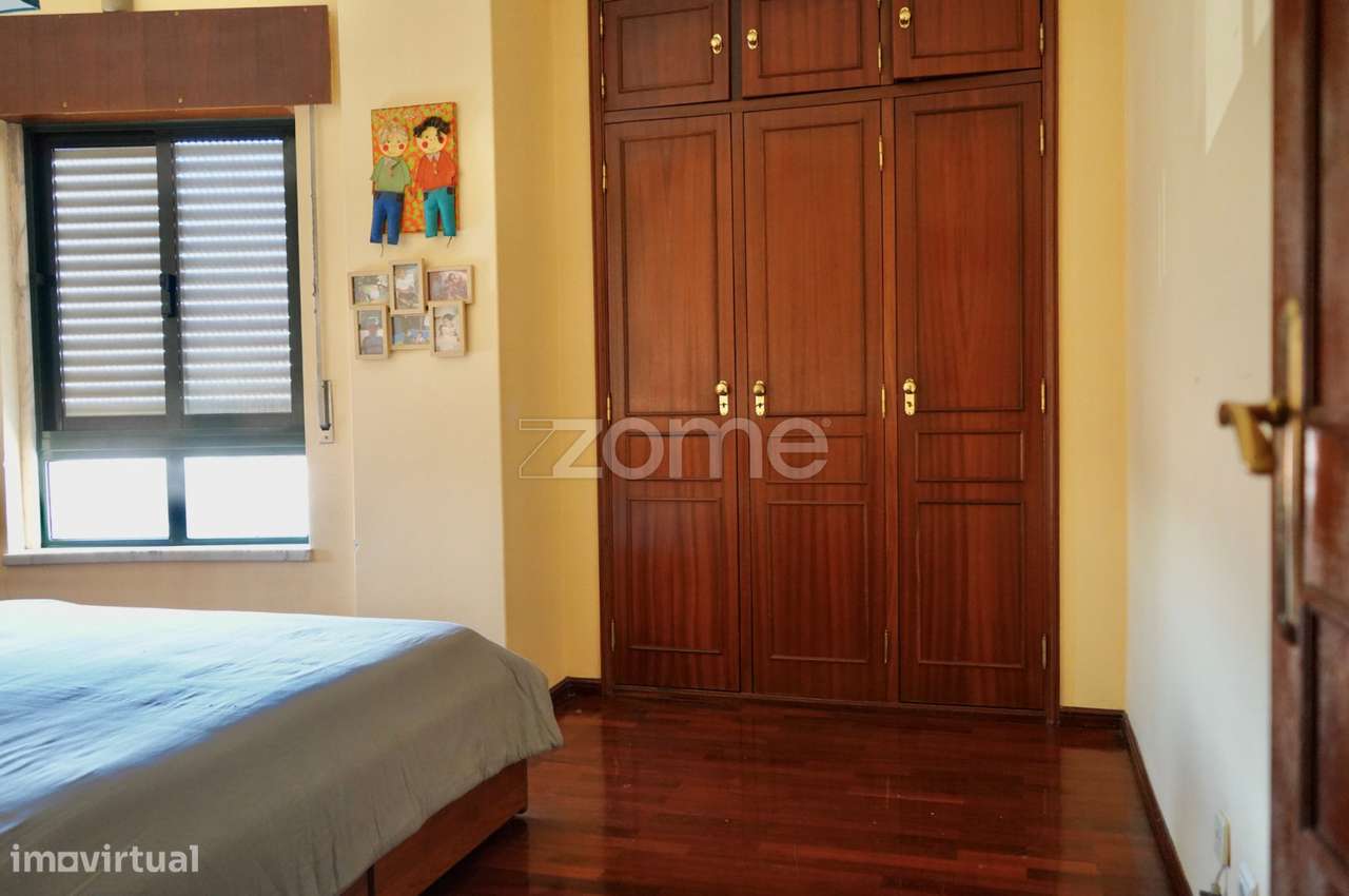 Apartamento T3 - Vale Mourão-8
