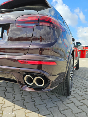 Porsche Cayenne GTS - 12