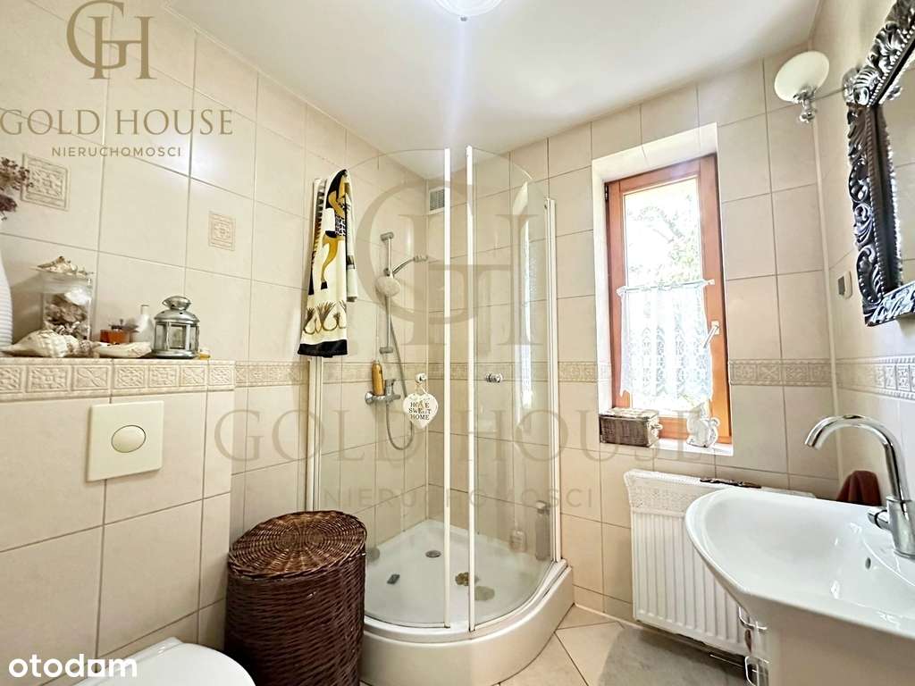 Wyjątkowy dom z pięknym ogrodem-8