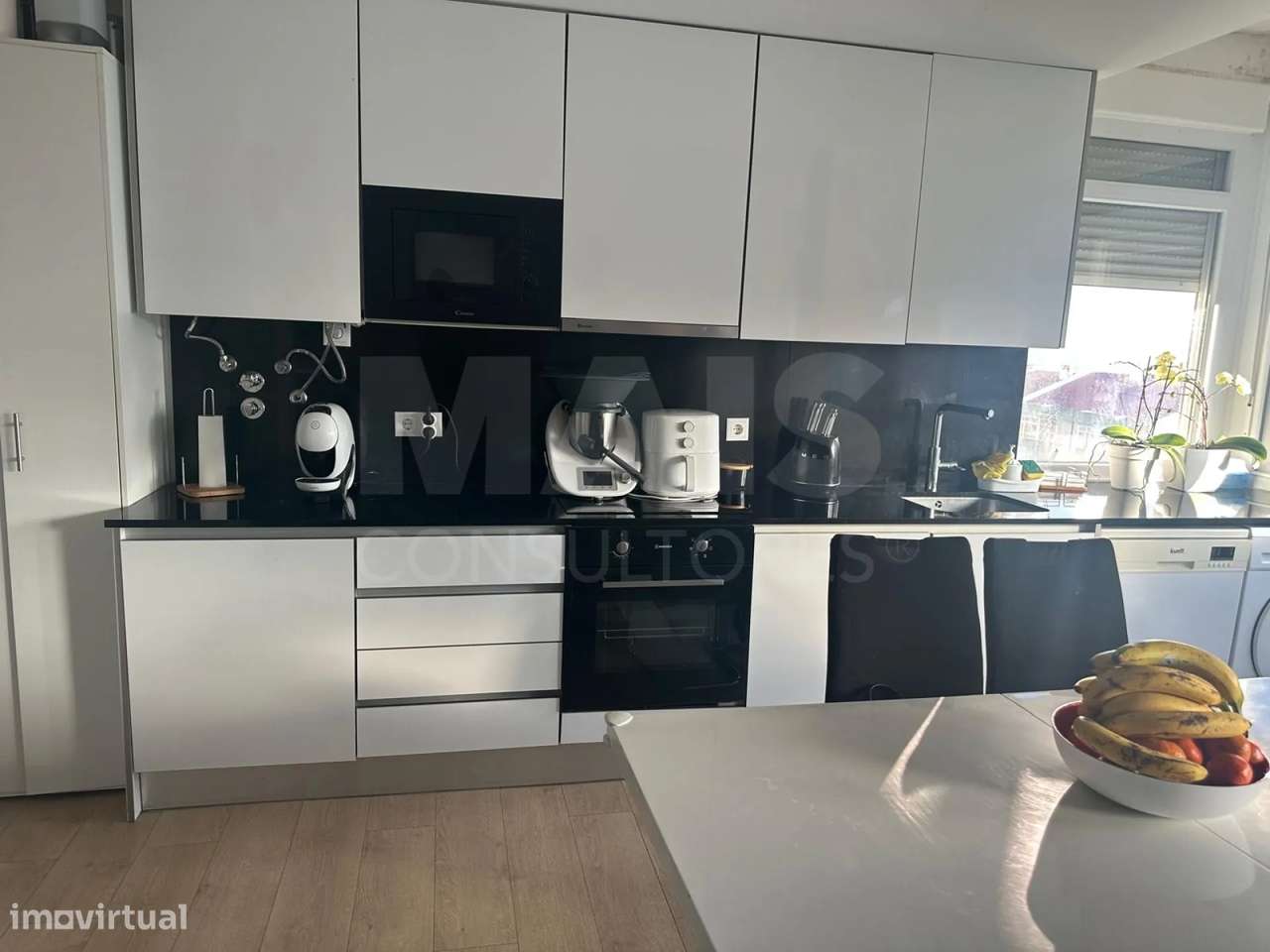 Apartamento T3 totalmente remodelado na Póvoa de Santa Iria com vis... - Grande imagem: 4/30