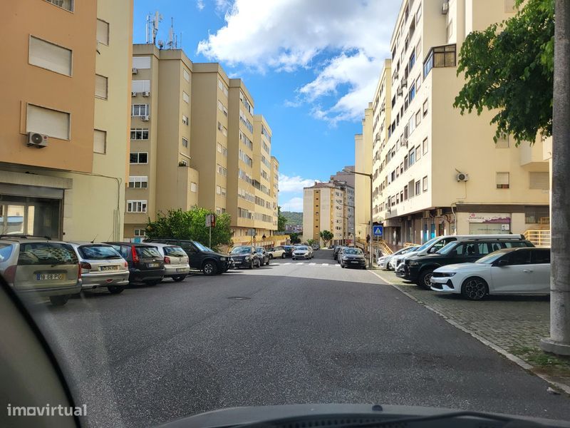 Parqueamento Estacionamento Benfica com Fatura