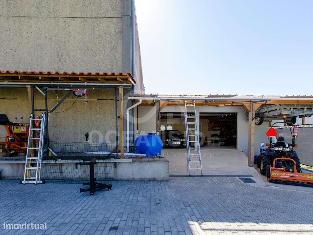 Quinta em Serradas, com terreno de 17.000m²-32