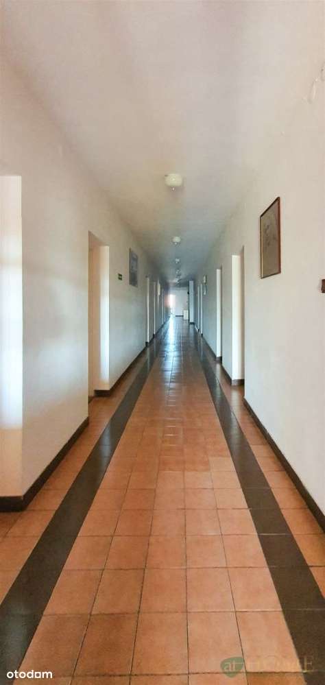 Wielofunkcyjny obiekt z pięknym ogrodem w Lublinie-11