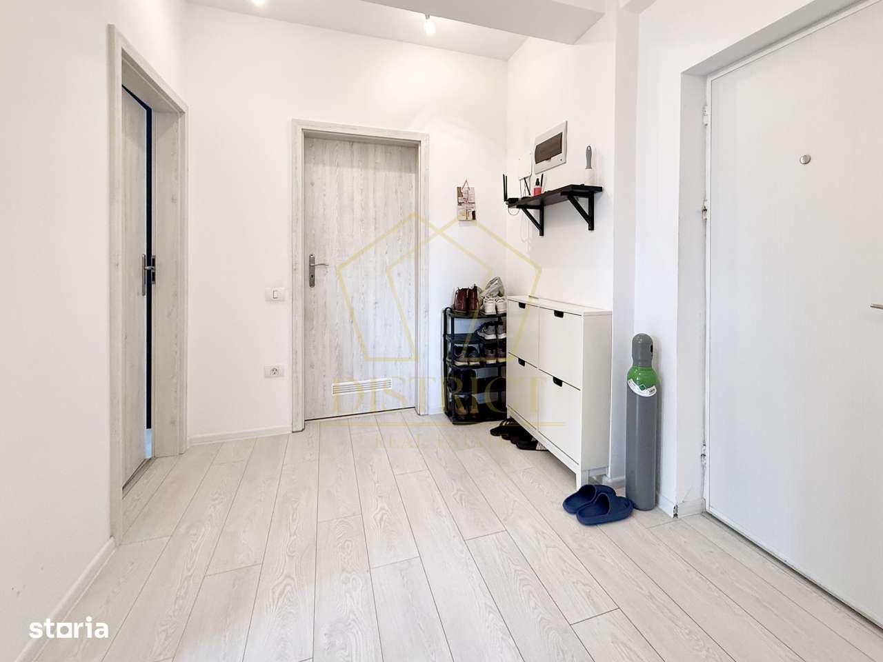 Apartament mobilat cu 2 camere | Aradului | British School - Imagine principală: 4/8