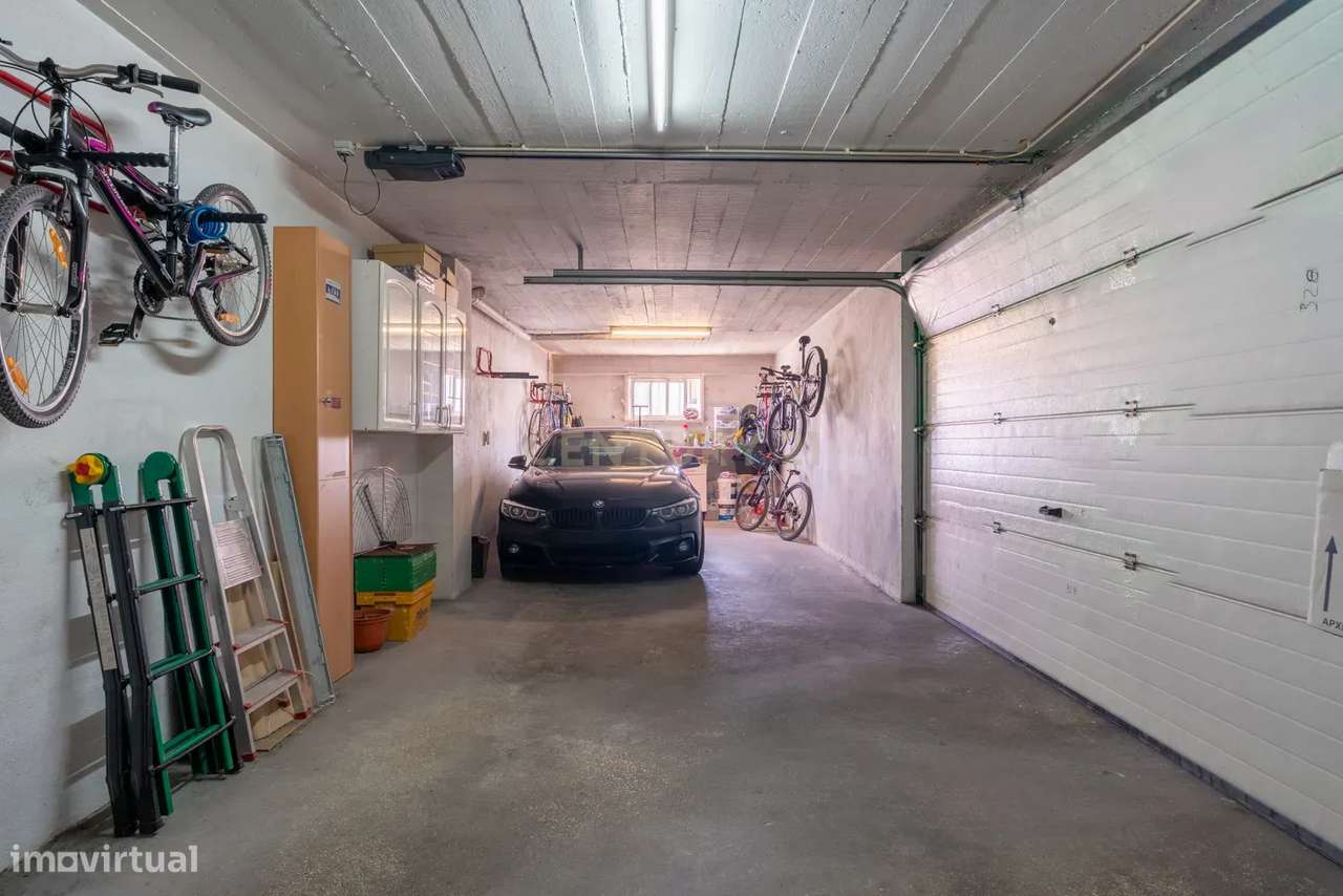 Penthouse T5 Jardins da Parede-29