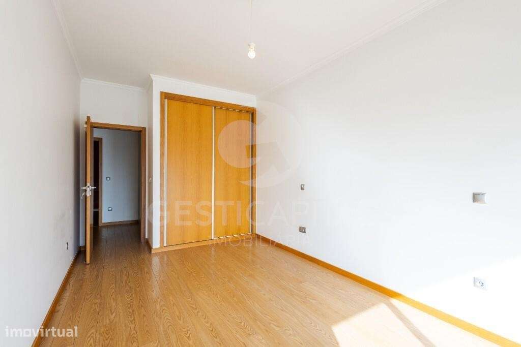 T2 com lugar de garagem no centro do Marco de Canaveses-7