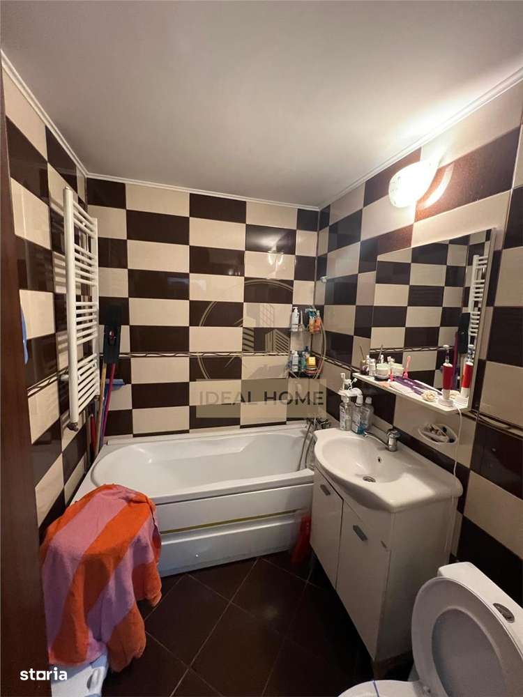 Selgros - 2 Camere Decomandat -Etaj 1 -Bloc 1986 - Imagine principală: 2/11