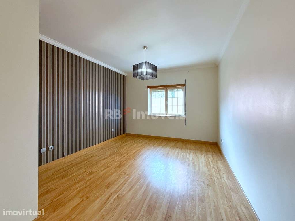 ApartamentoT3 Rch em Condomínio fechado com Garagem-12