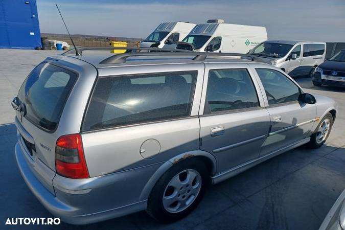 Capac distributie superior Opel Vectra B (facelift)  [din 1999 pana  2002] seria wagon 5-usi 1.6 AT - 4