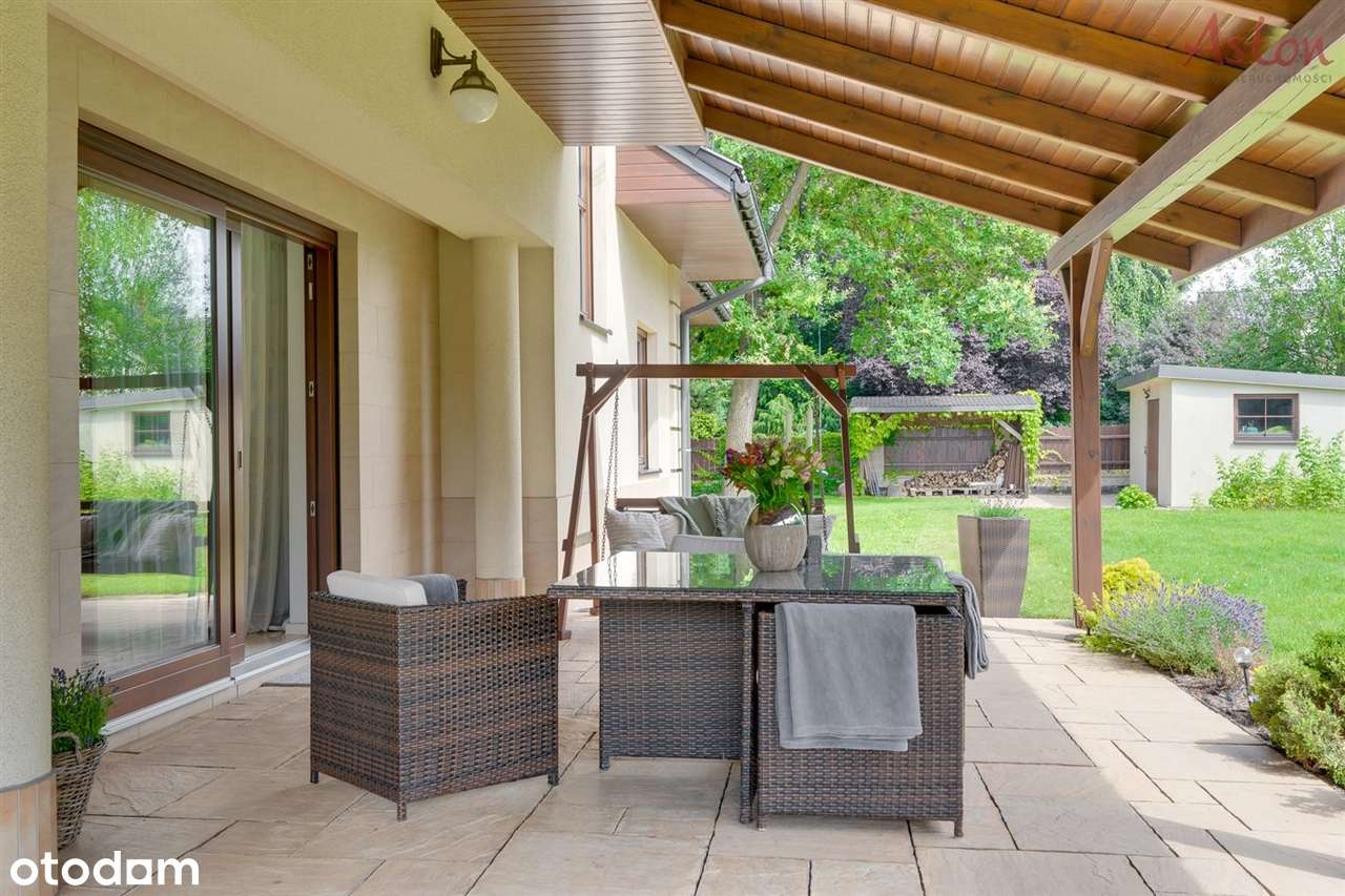 Piękny stylowy dom przy Trzech Stawach-4